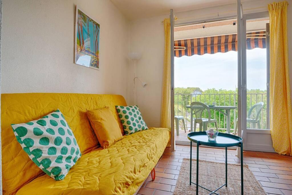 St-Cyr - Studio Avec Balcon, Vue Mer Et Proche Plage Apartman Saint-Cyr-sur-Mer Kültér fotó